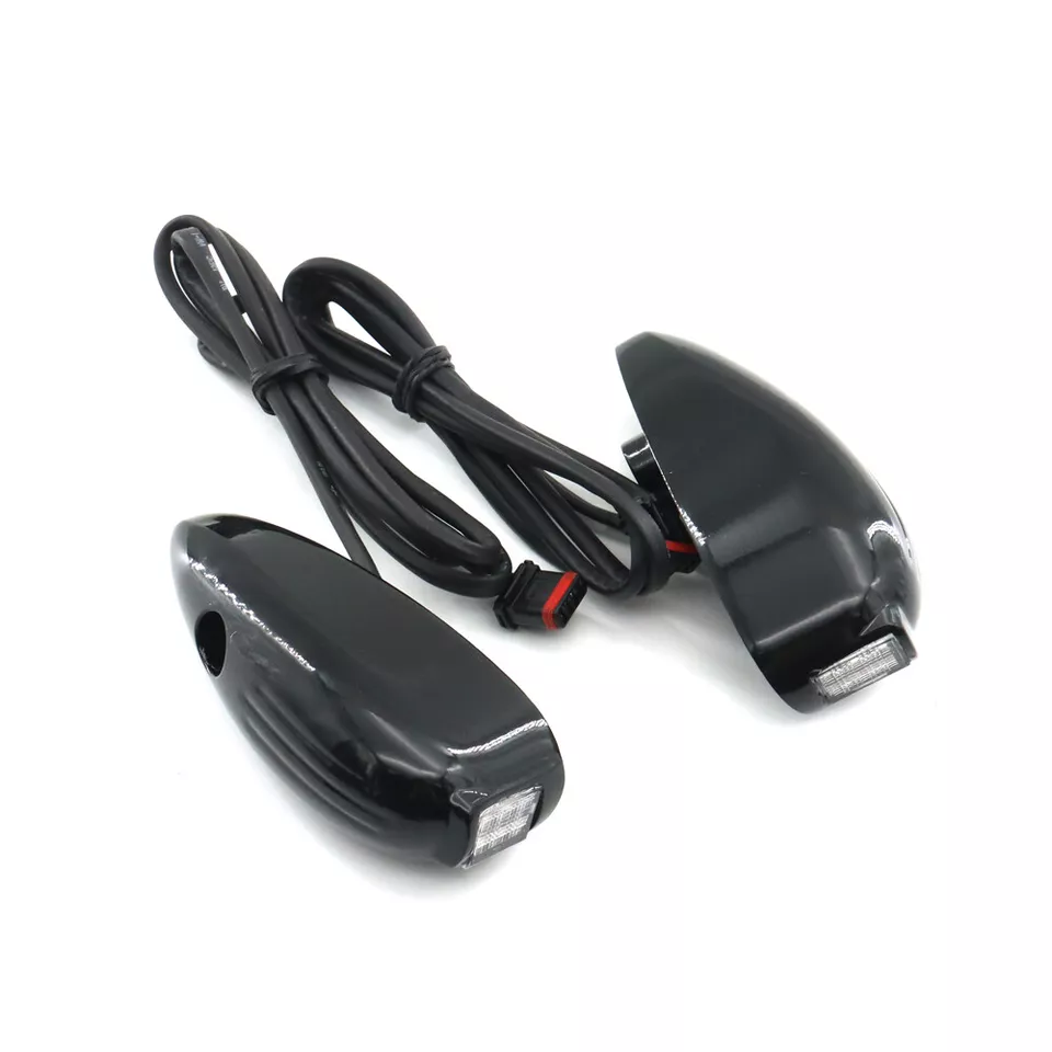 Front turn signals light bracket black Road Glide 15–23 - obrazek 3